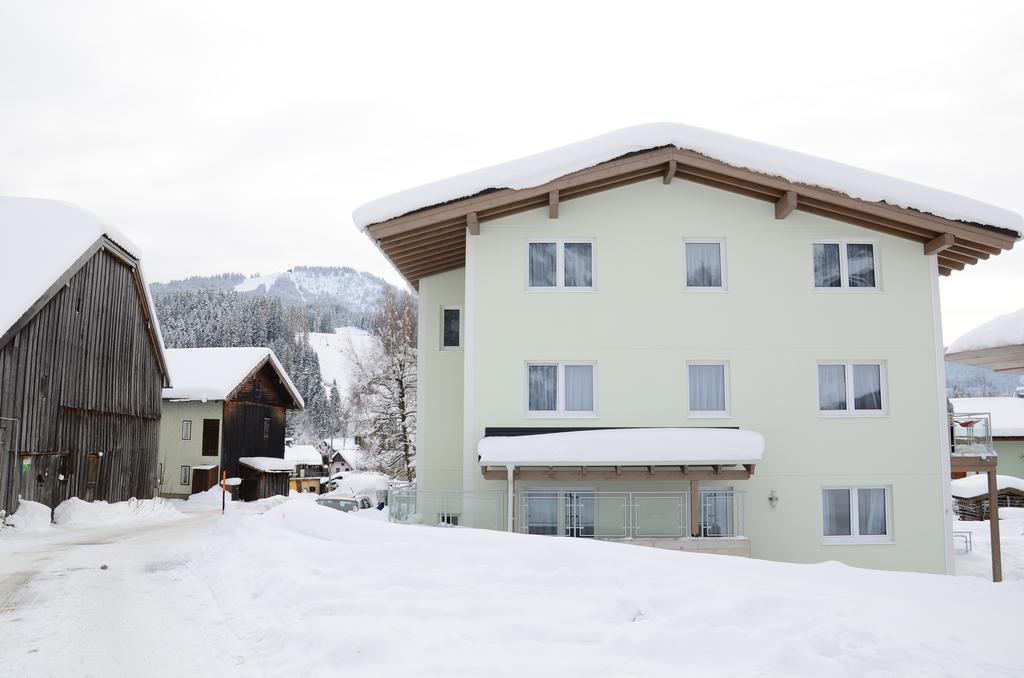 Apartment Haus Van Der Leij Russbach am Pass Gschütt Eksteriør billede