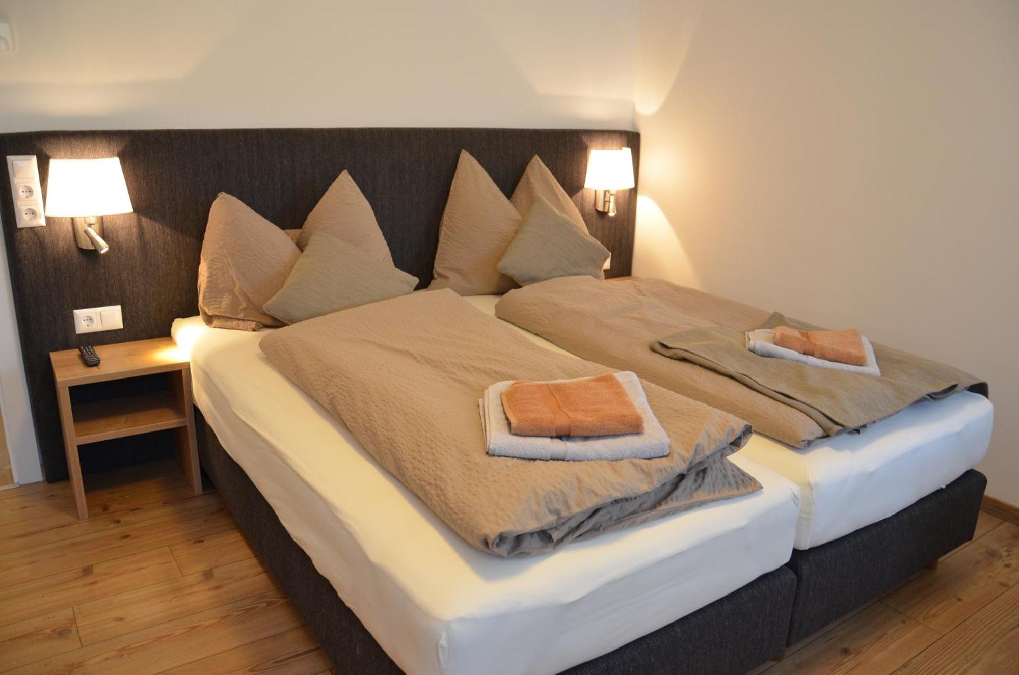 Apartment Haus Van Der Leij Russbach am Pass Gschütt Værelse billede