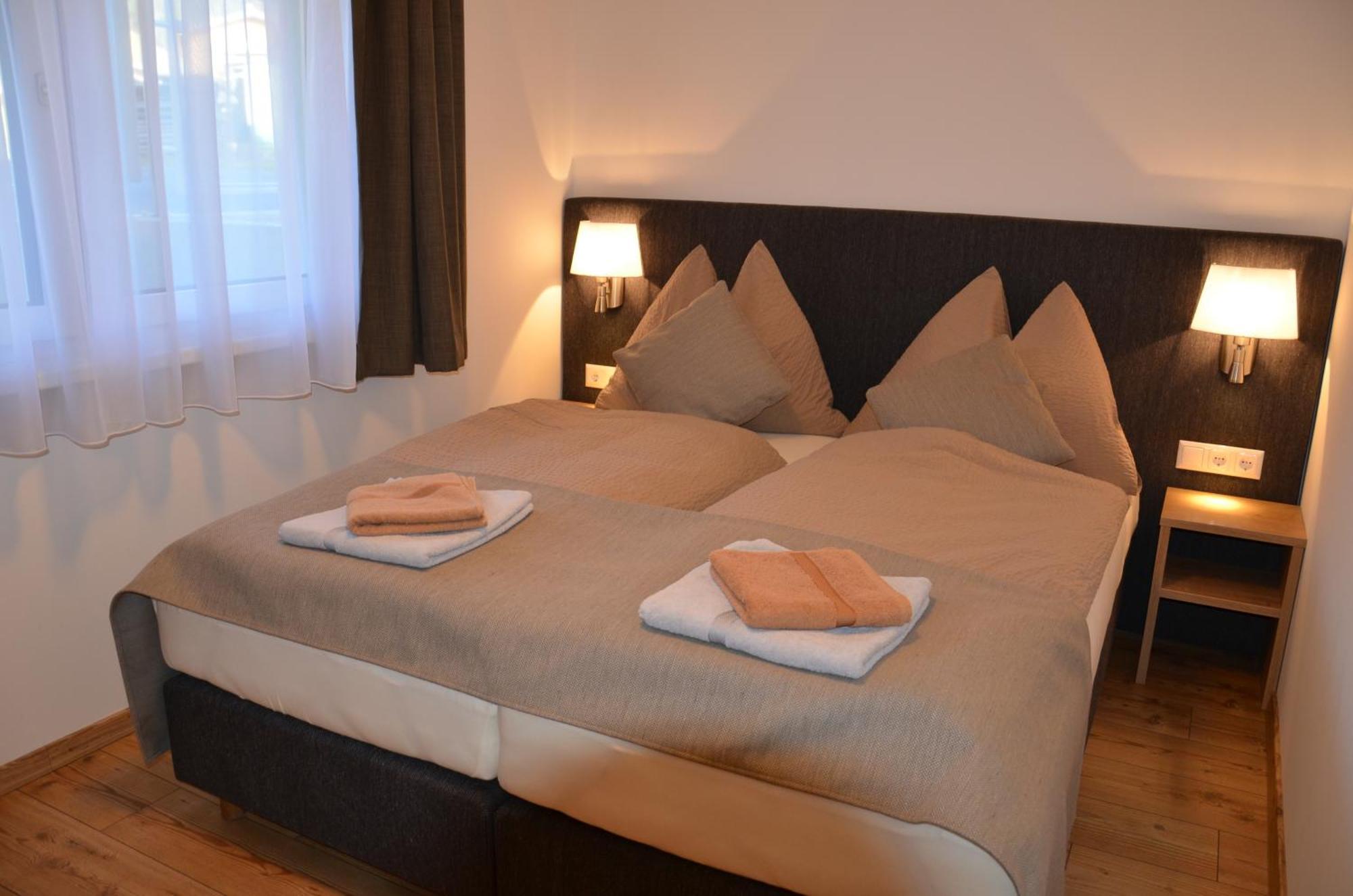 Apartment Haus Van Der Leij Russbach am Pass Gschütt Værelse billede