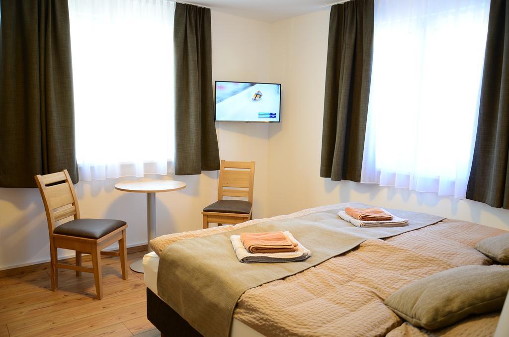 Apartment Haus Van Der Leij Russbach am Pass Gschütt Værelse billede