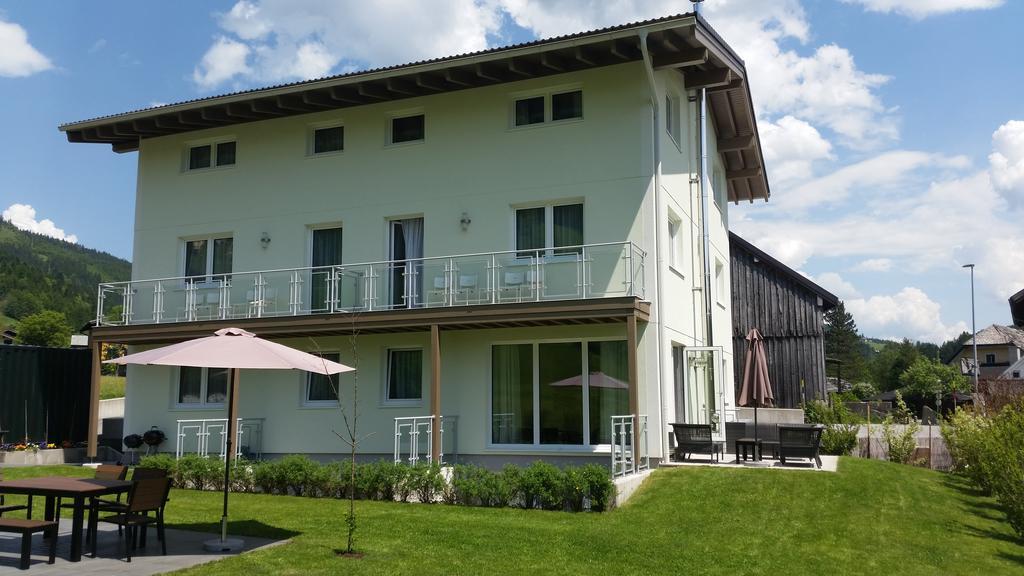 Apartment Haus Van Der Leij Russbach am Pass Gschütt Eksteriør billede